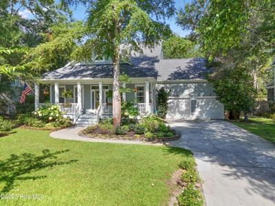 5147 Fernwood Drive