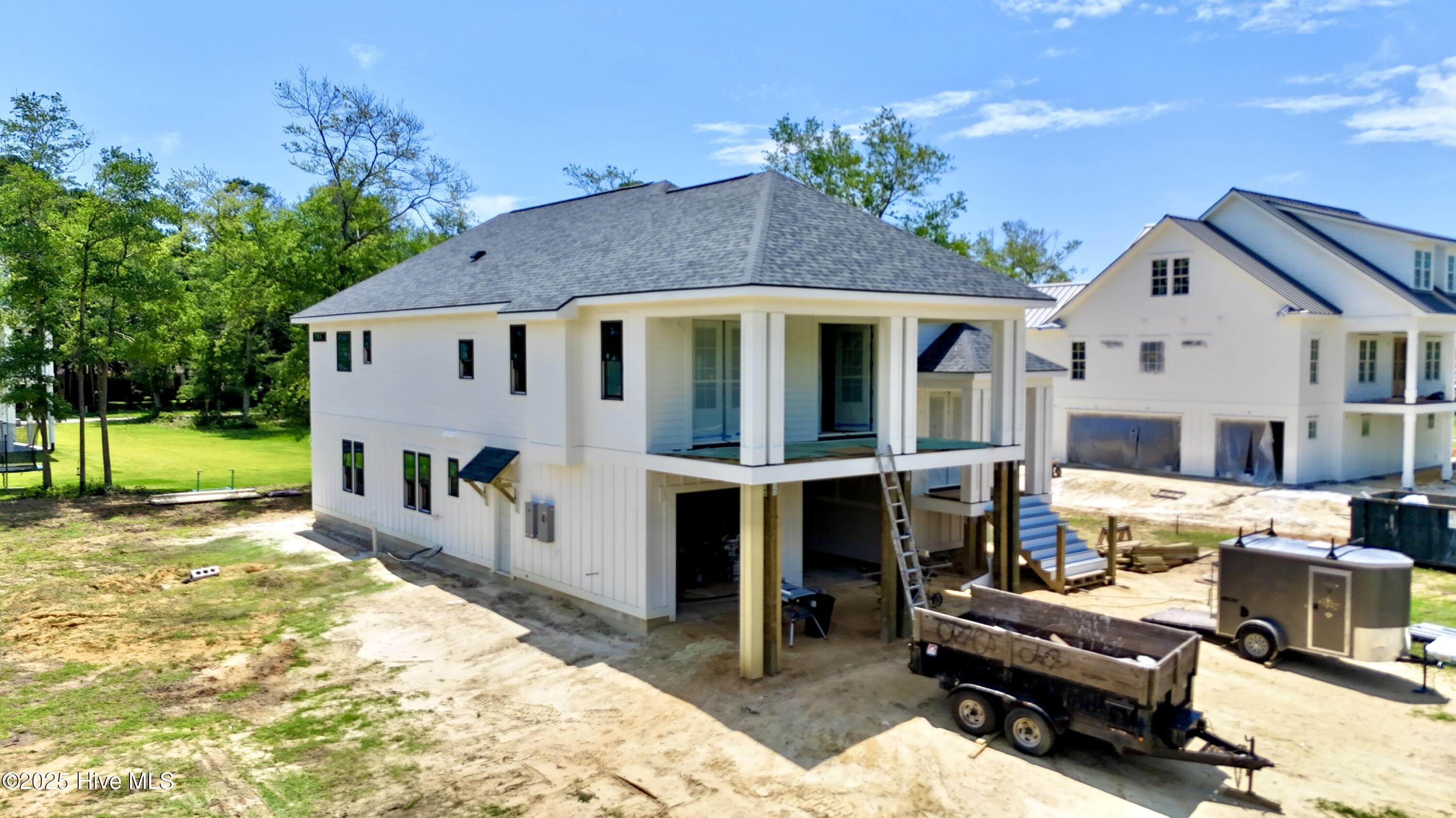 Image 4: Front Left