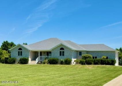 130 Ambrose Lane
