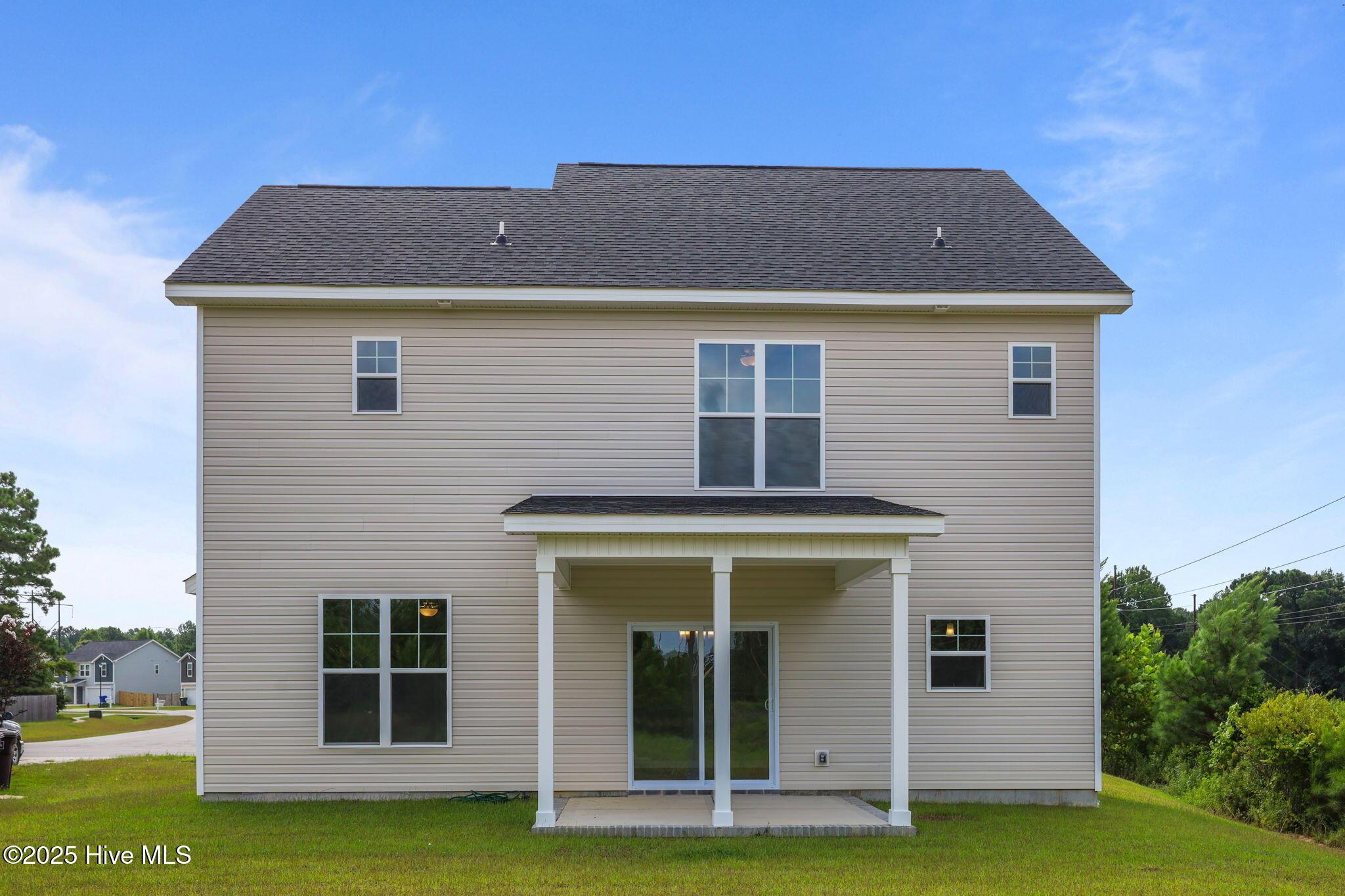 Image 3: 3-web-or-mls-336 Adobe Ln 096