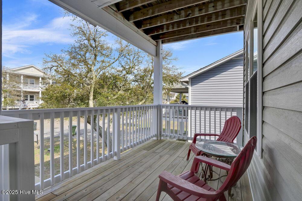 Image 4: Covered Porch
