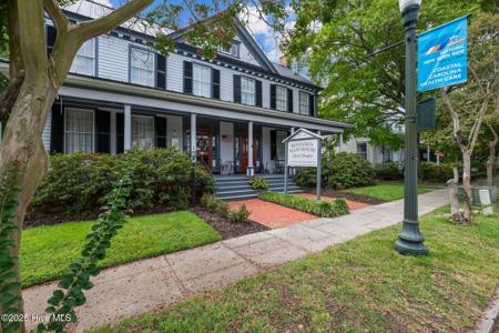 215 Pollock Street