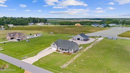 482 Pointe Vista Drive