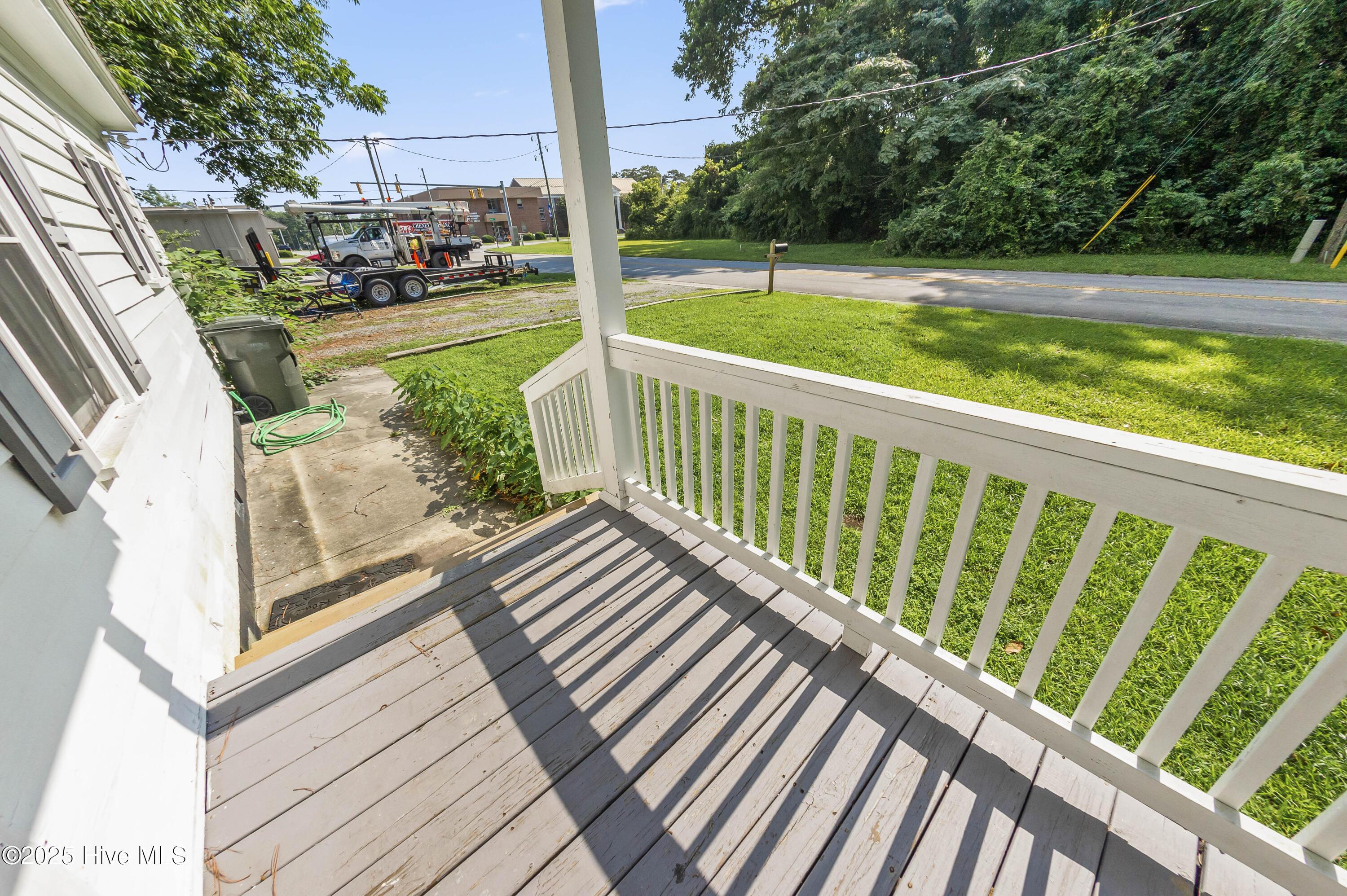 Image 4: 104SouthThird115