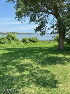 114 Hunting Bay Drive
