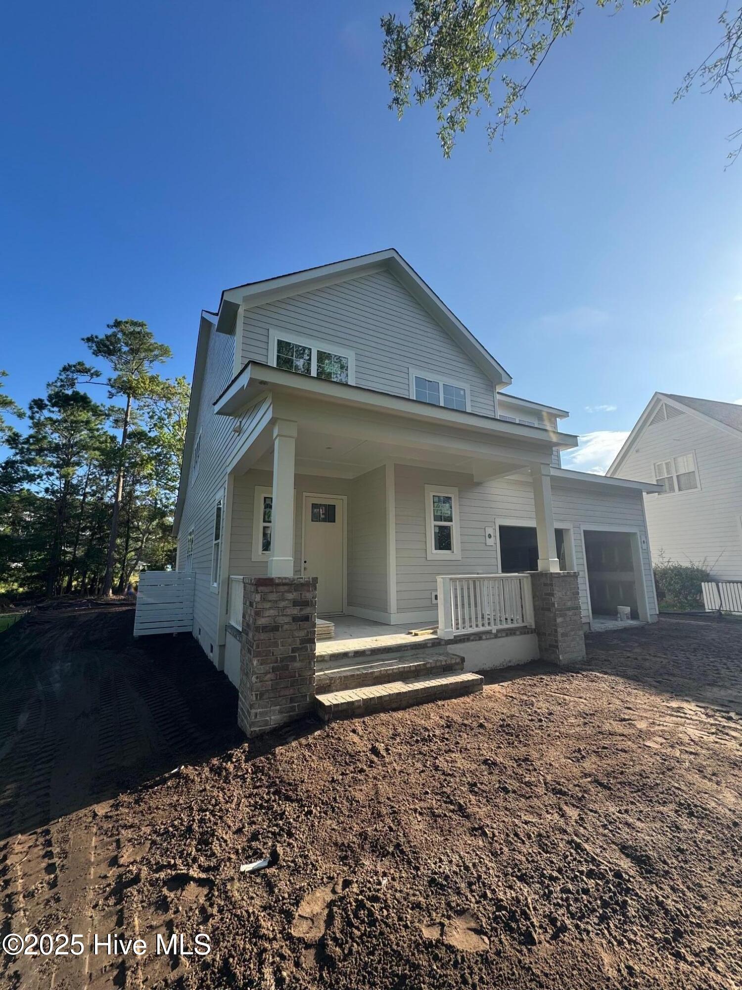 Image 2: 5138 Fernwood