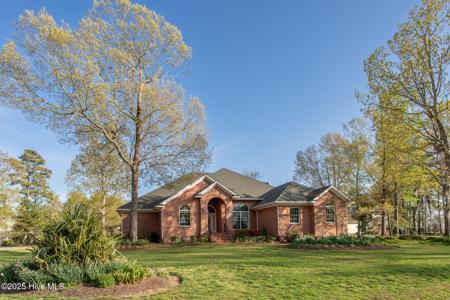 103 Cooper Circle