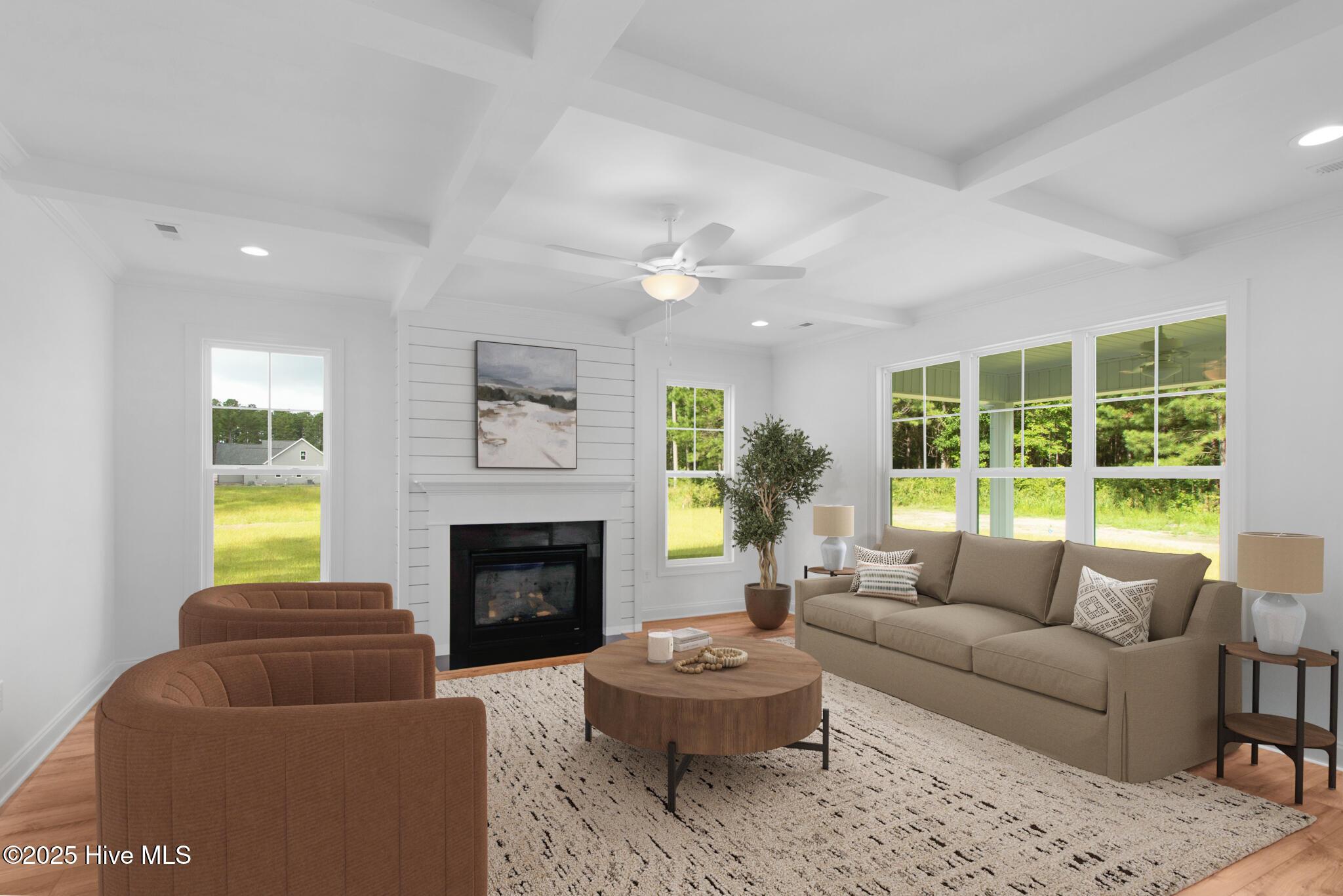 Image 4: Open Concept Kitchen, Diving & Living