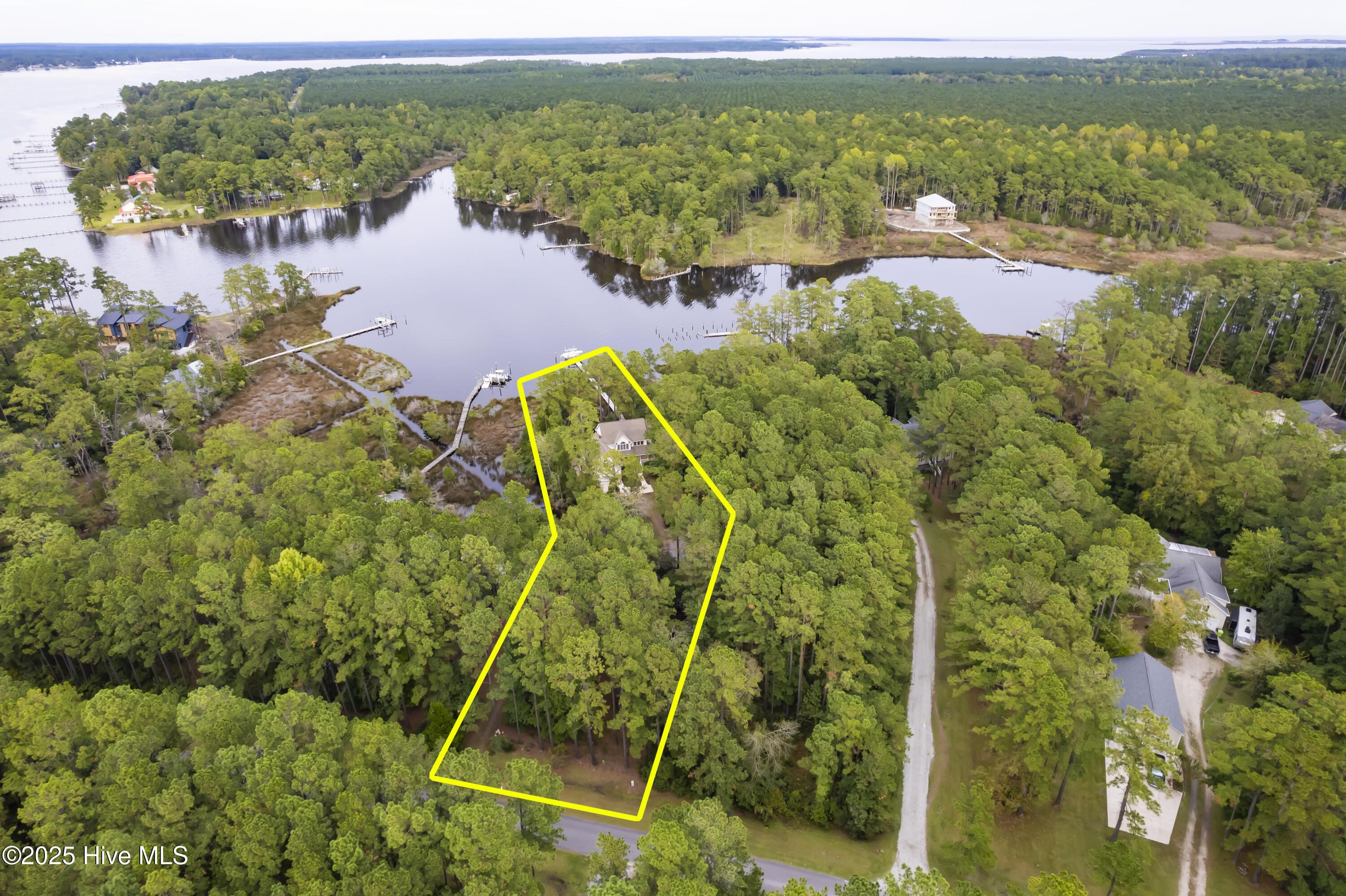 Image 2: 466BayShores119