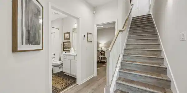 Image 4: 9-web-or-mls-418 S 8th St (11 of 54)
