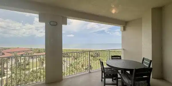 Image 4: 104 Surfview Dr #1502