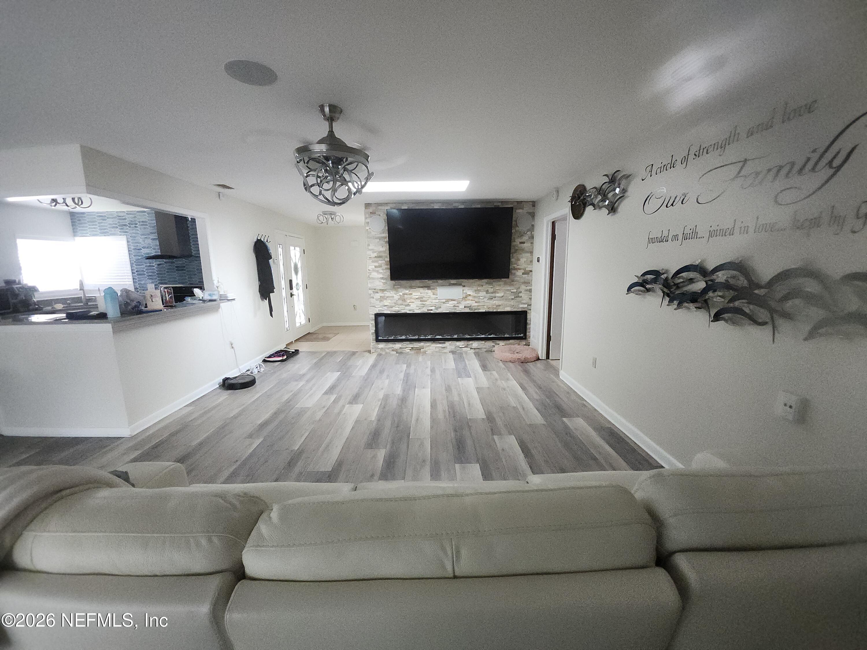 Image 4: Great Room
