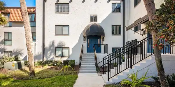 2339 COSTA VERDE Boulevard