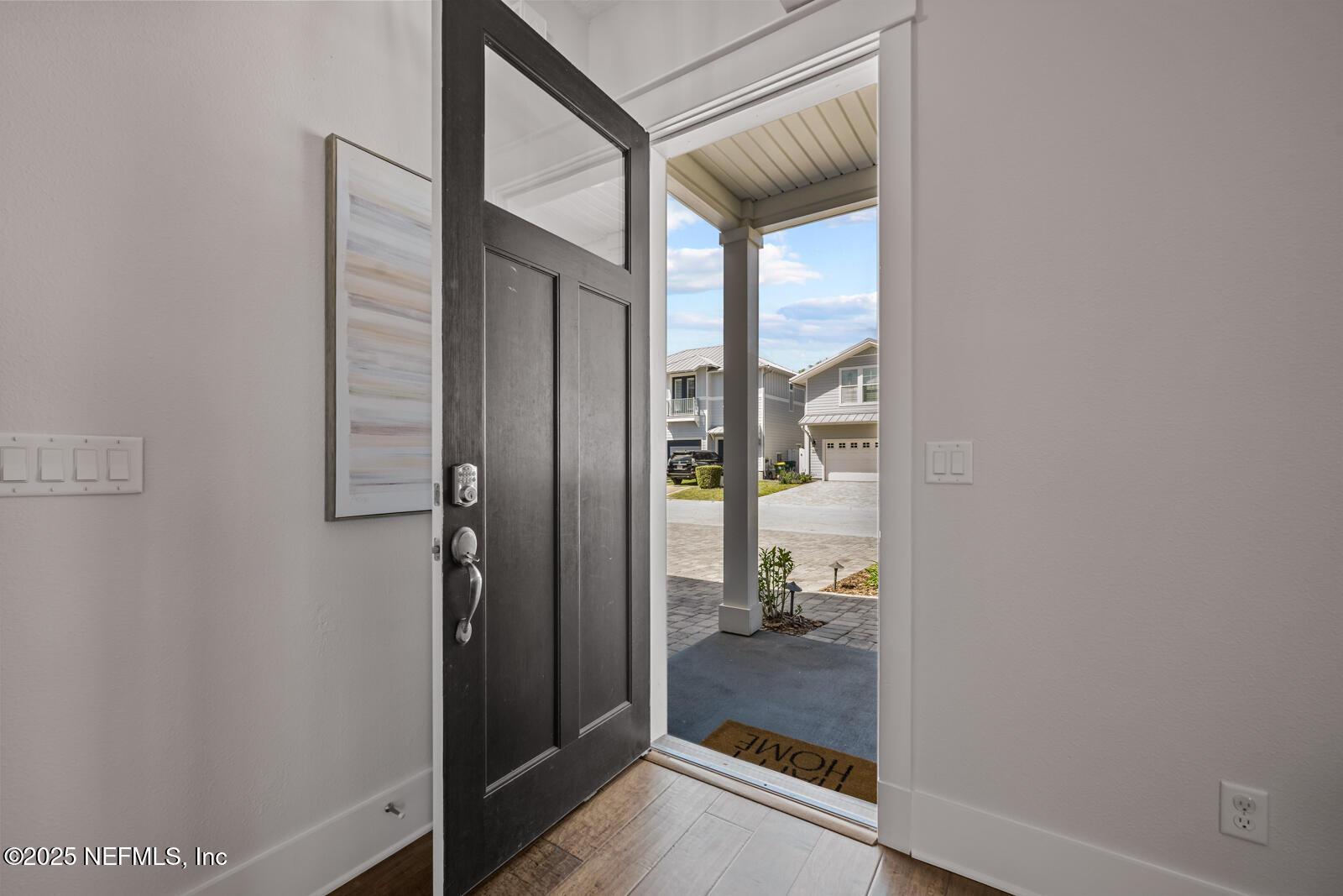 Image 4: 230 40th Ave S_32250_V2-6