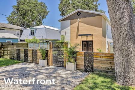 234 INDIAN CREEK