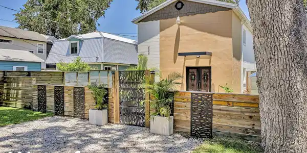 234 INDIAN CREEK
