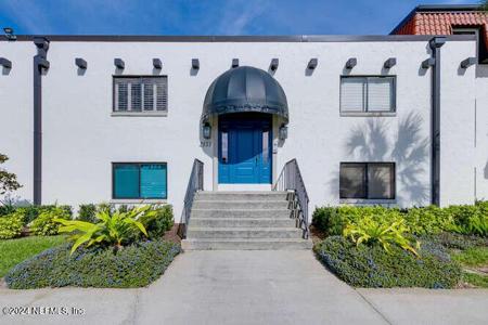 2333 COSTA VERDE Boulevard