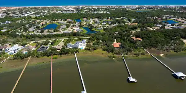 Image 4: 949 N Griffin Shores 04