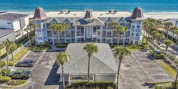701 BEACH Avenue