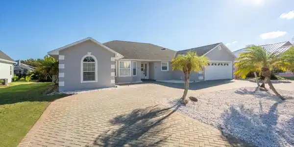 21 OCEAN TRACE Road