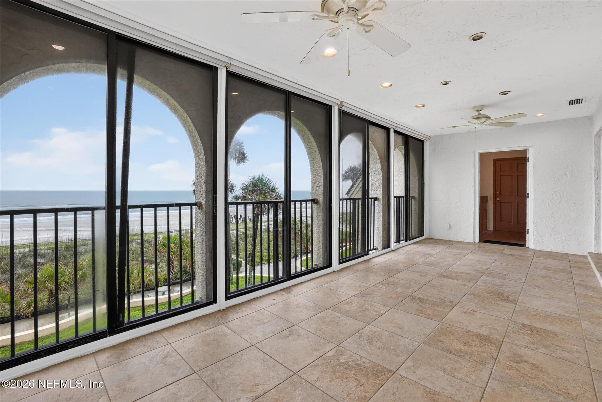 Image 4: Lanai Ocean Views