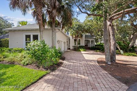 16 OAK POINT Drive