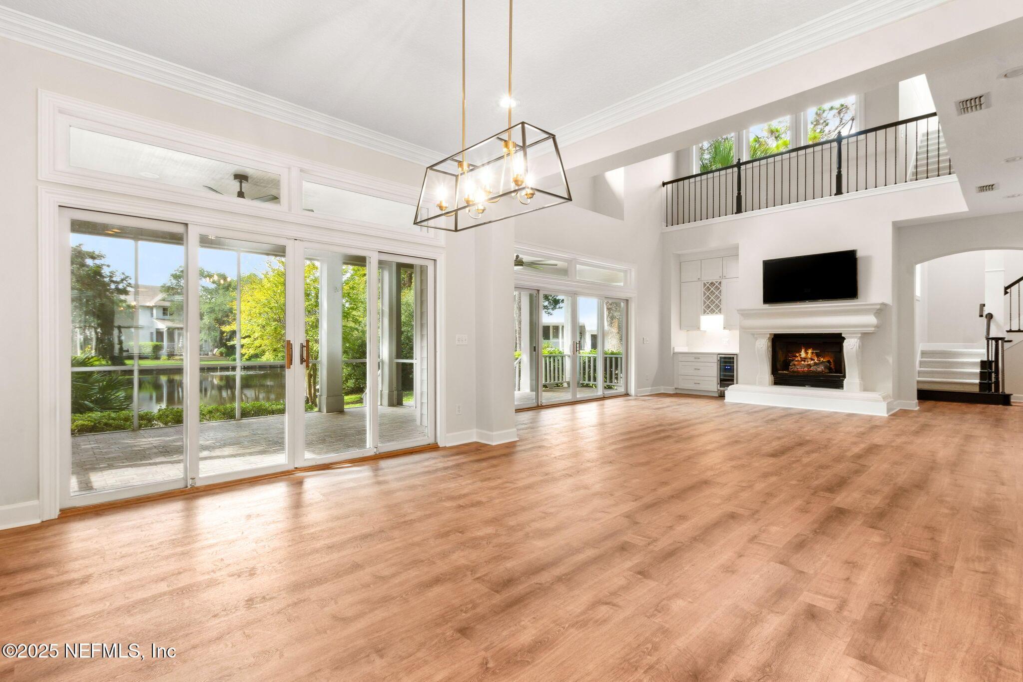 Image 3: 14-web-or-mls-6_16 Oak Point Dr