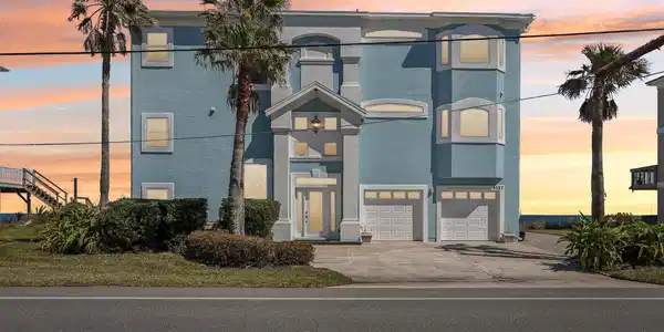 4582 COASTAL Highway