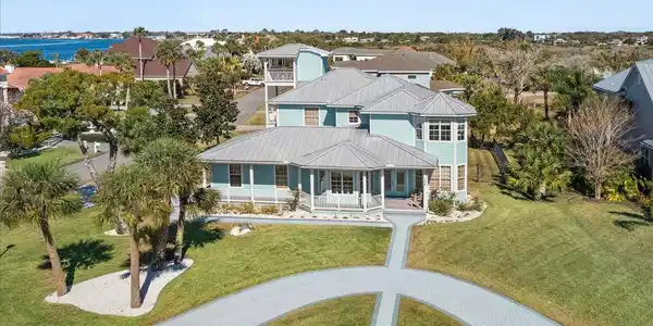 104 FIDDLER CRAB LN