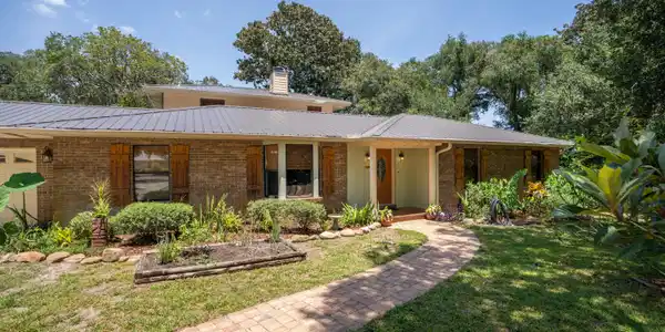 1400 SAN RAFAEL