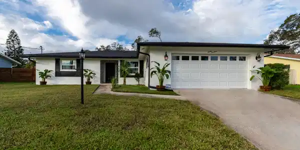 714 E RIVER OAK Drive