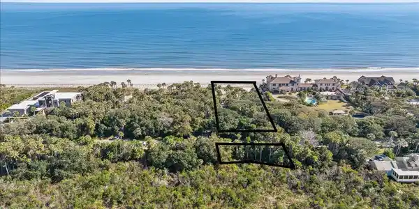 Image 3: Aerial with Approximate Lines Both Lots