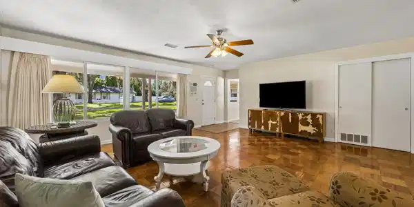 Image 2: 11-web-or-mls-19 S 19th St (21 of 75)