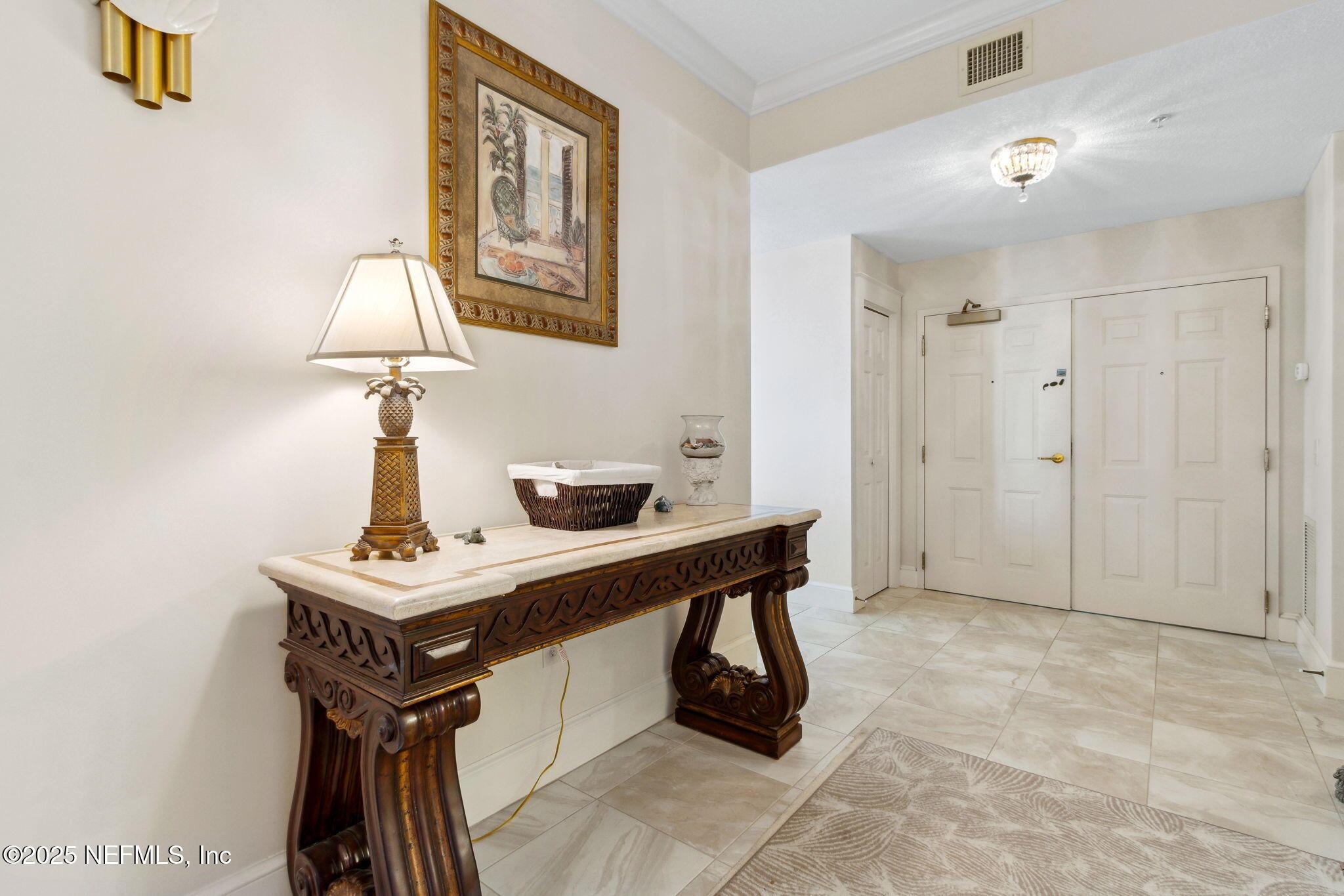 Image 4: 2-web-or-mls-457 Beachside Pl-13