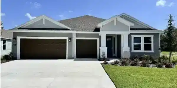 34 ARMOYAN Drive