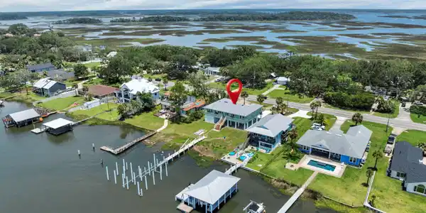 6030 HECKSCHER Drive