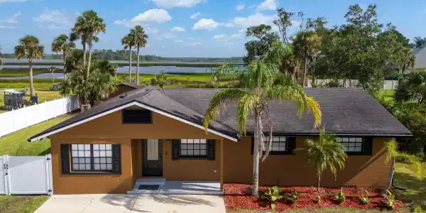 5363 HECKSCHER Drive