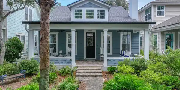 1626 NOLEN Lane