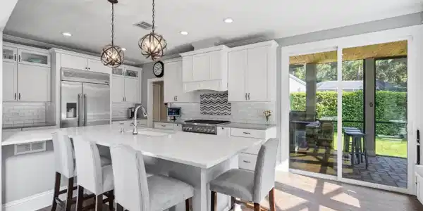 Image 2: 14-Kitchen