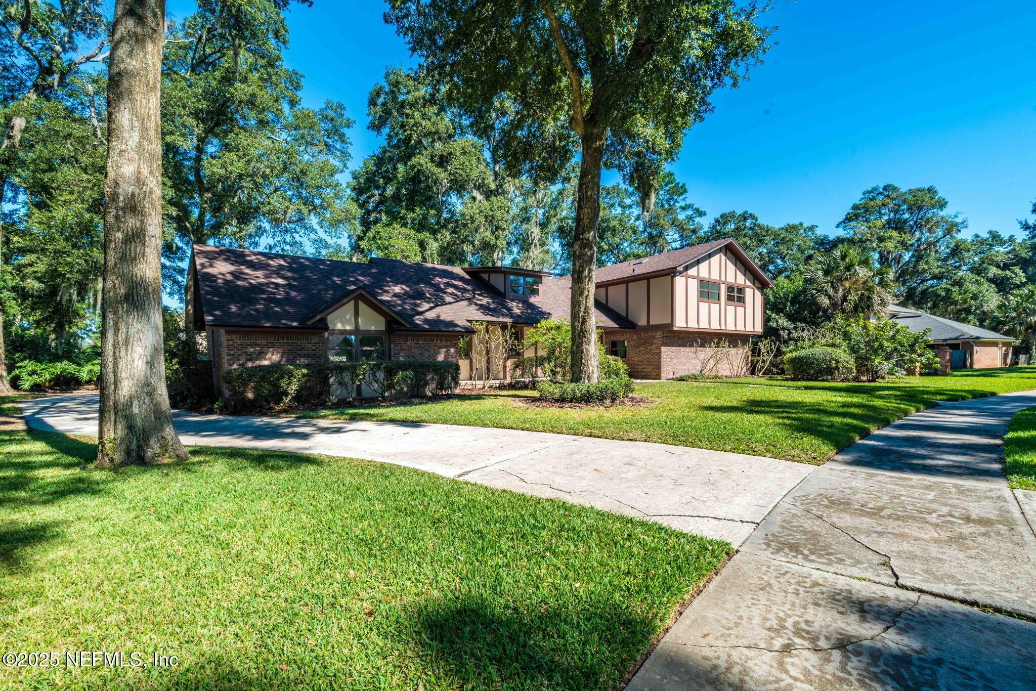 Image 2: 5477 Brightwater Ln