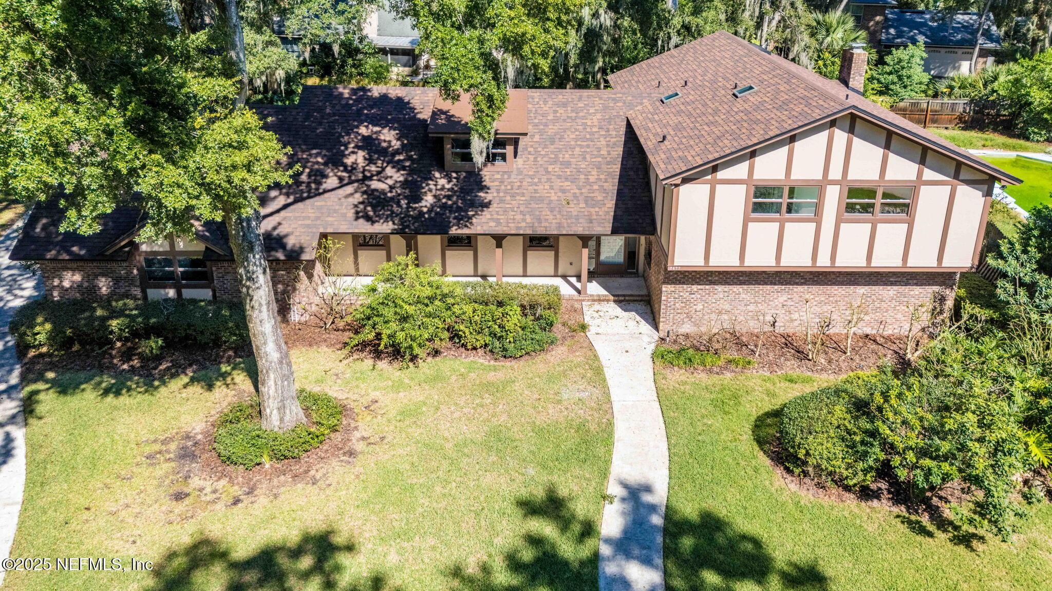 Image 4: 5477 Brightwater Ln