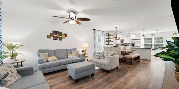 Image 3: 4-web-or-mls-DSC02642