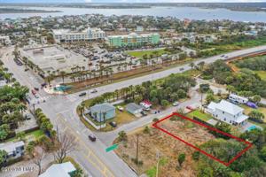 2 BEACHCOMBER WAY