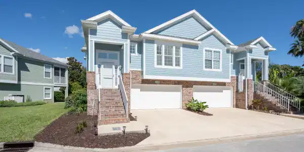 110 SUNSET Circle S