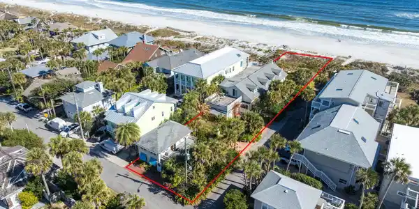 211 BEACH Avenue