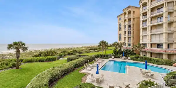 426 BEACHSIDE Place