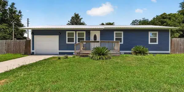 703 BONNIEVIEW Road