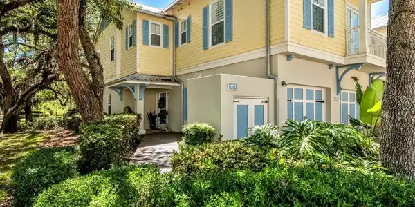 109 SEA GROVE MAIN Street