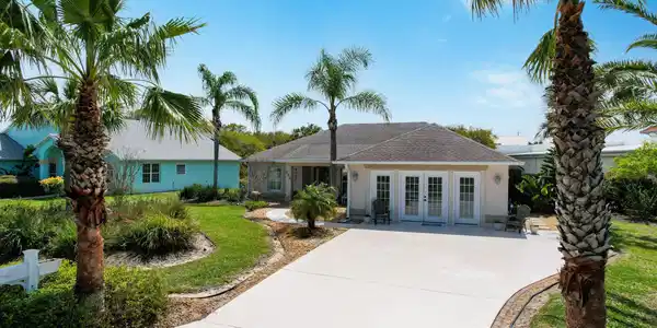 107 SANDPIPER Boulevard