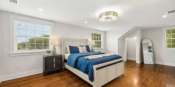 Image 3: 30-web-or-mls-38_1230 Beech St